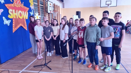 Śpiewająco powitaliśmy wiosnę! Karaoke i quiz w naszej szkole.